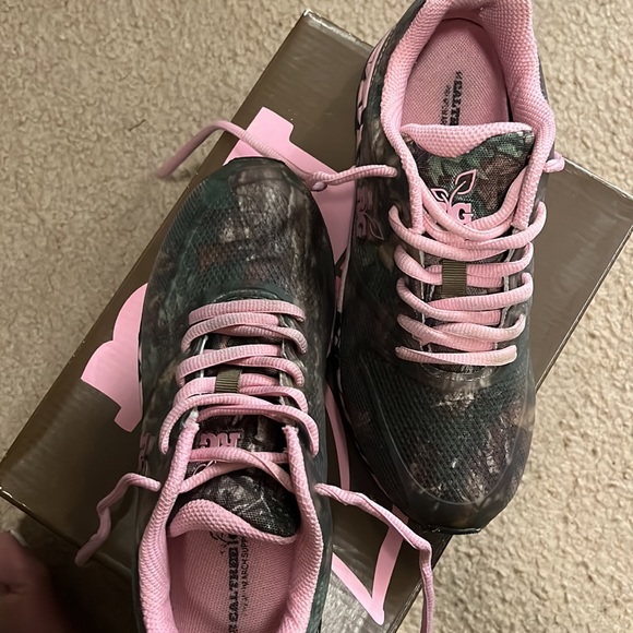 RealTree Girl Camo Tennis shoes - Picture 3 of 6